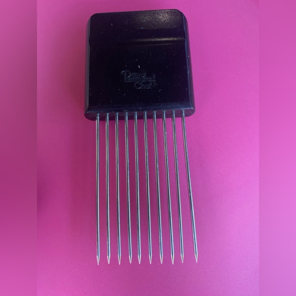 Pampered Chef Black Slicing Tool with Silver Prongs